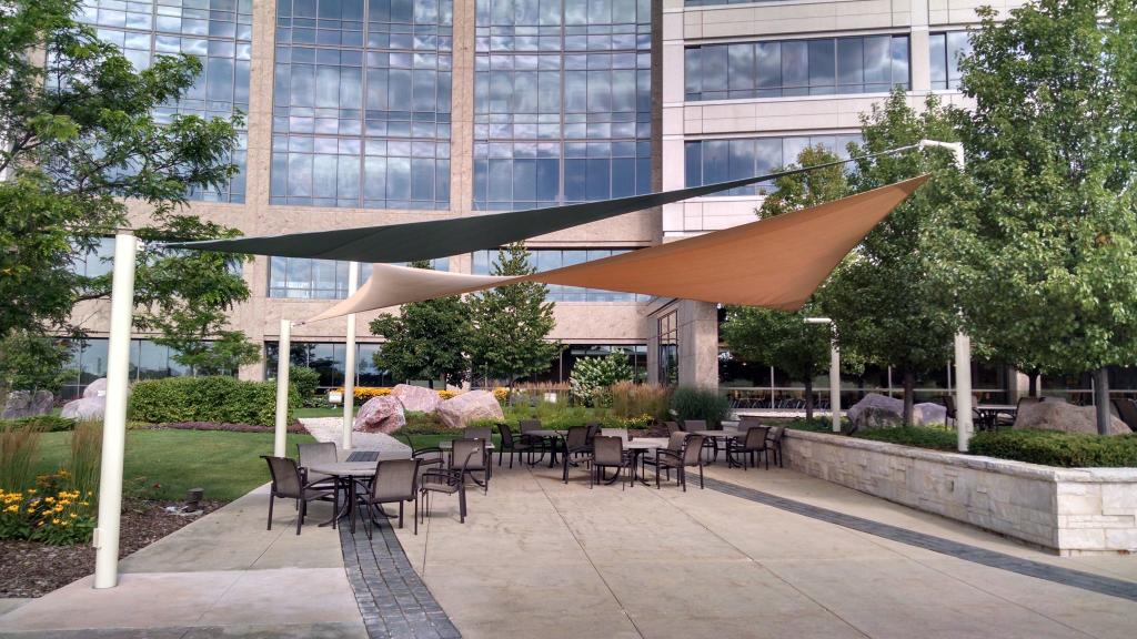 5 Commercial Uses for Shade Structures