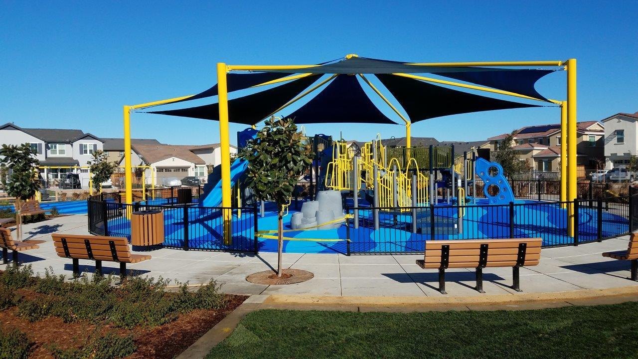 Custom shade sail structure