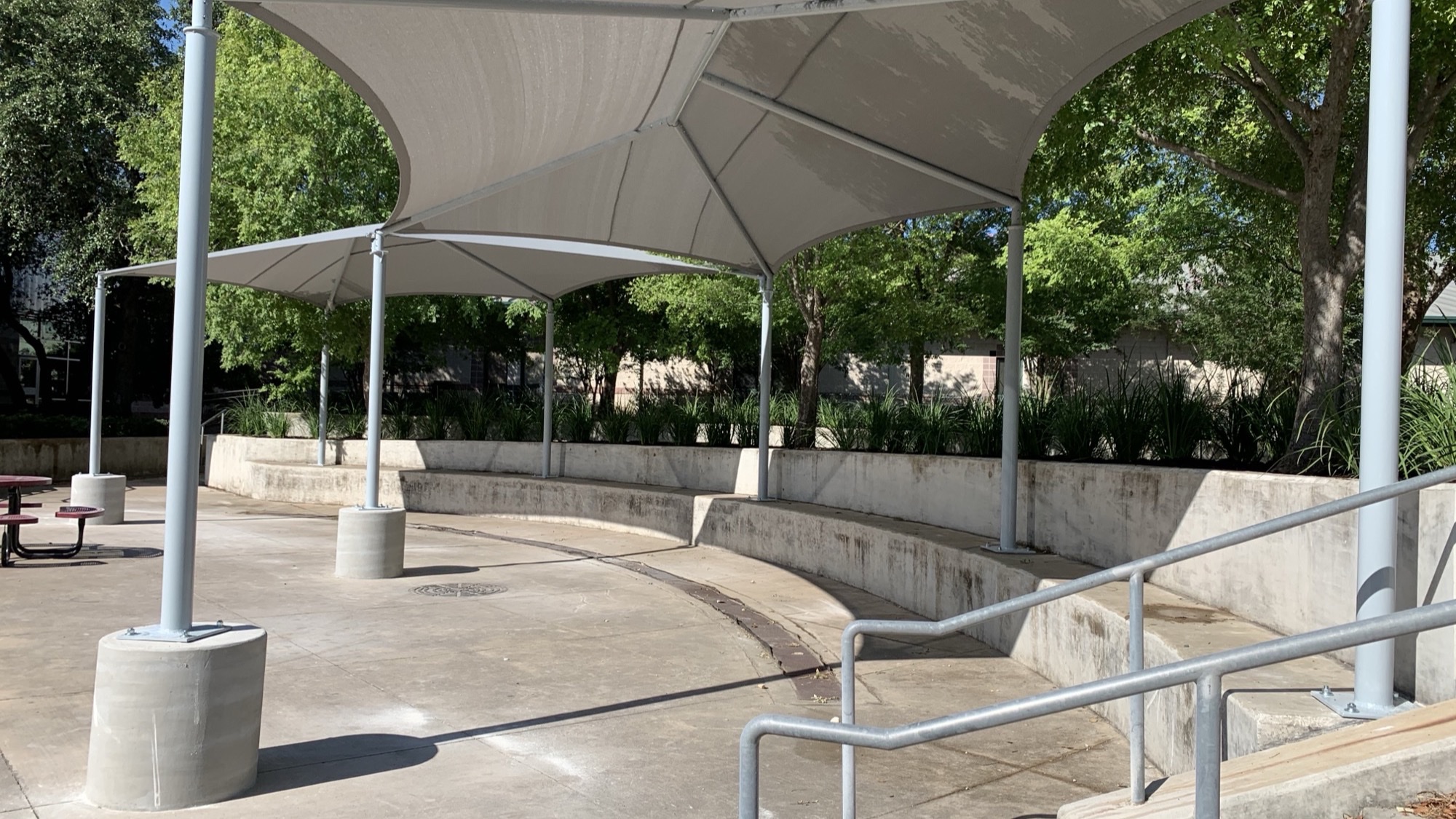 Behavioral Health Facility Outdoor Yard Shade Structures Behavioral health facility outdoor yard shade structure over a secured courtyard